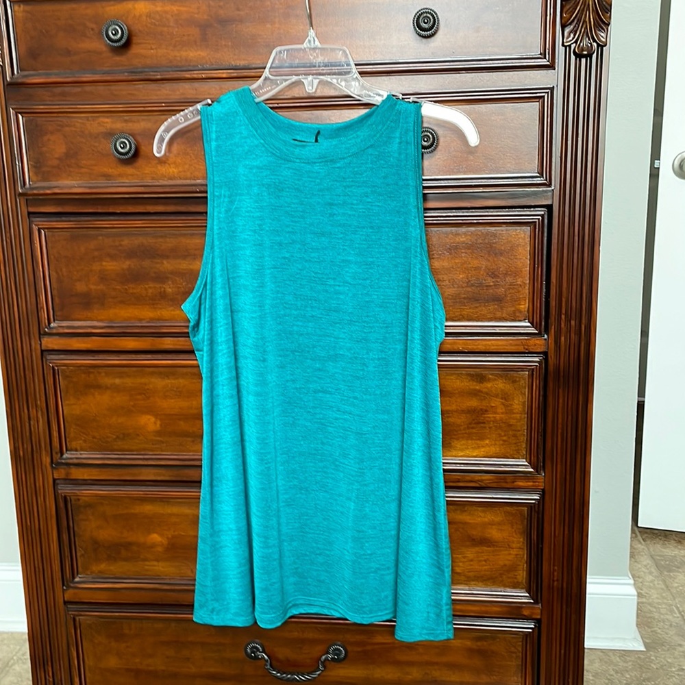 New directions teal sleeveless tunic. EUC